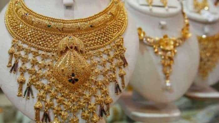 Gold Price Today delhi 22kt 24kt gold gets costlier while metal prices slip on MCX check gold silver price updates