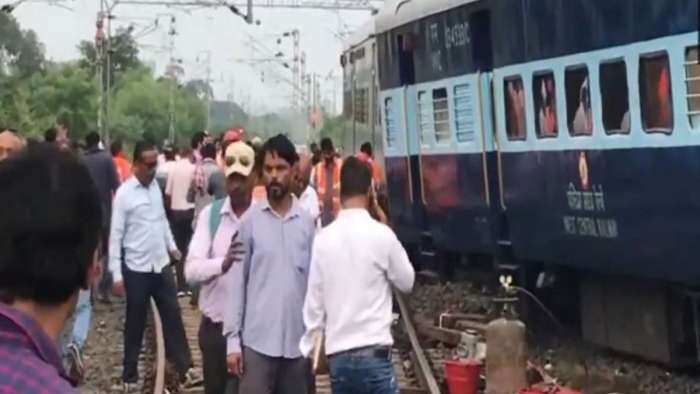 Indore-Jabalpur Overnight Express 22191 two coaches derail in Jabalpur check details