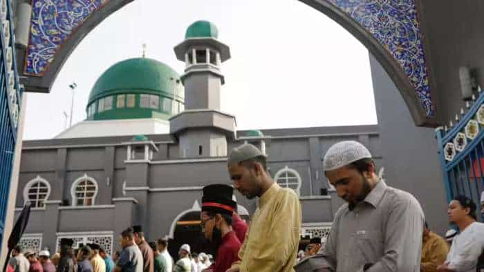 The government holiday for Eid-e-Milad has been rescheduled in Mumbai from 16th September to 18th September