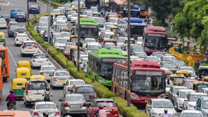 Delhi Pollution NDMC doubles parking charges in Lutyens Delhi amid rising air pollution see delhi latest parking fee