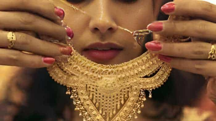  Gold-Silver price: एक झटके में सोना हुआ ₹1150 सस्ता, चांदी भी ₹2000 लुढ़की, जानिए क्या हो गए लेटेस्ट रेट 