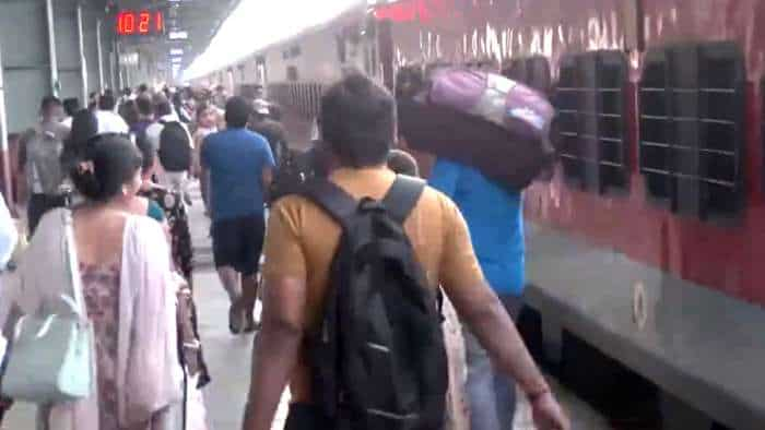 After stampede on platform number 1 of Bandra Terminus western railway make an appeal to public