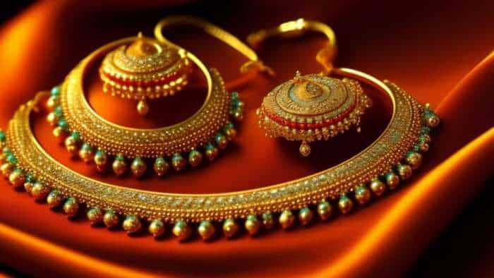 gold silver price rise on mcx amid surge on comex delhi 22kt 24kt gold rates jump check key triggers for gold and new rates