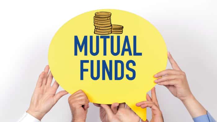 कहीं आप तो नहीं कर रहे SIP में आंख बंद कर निवेश, ये 3 गलती करा देगी नुकसान investing in SIP blindly These 3 mistakes cause you loss know details here