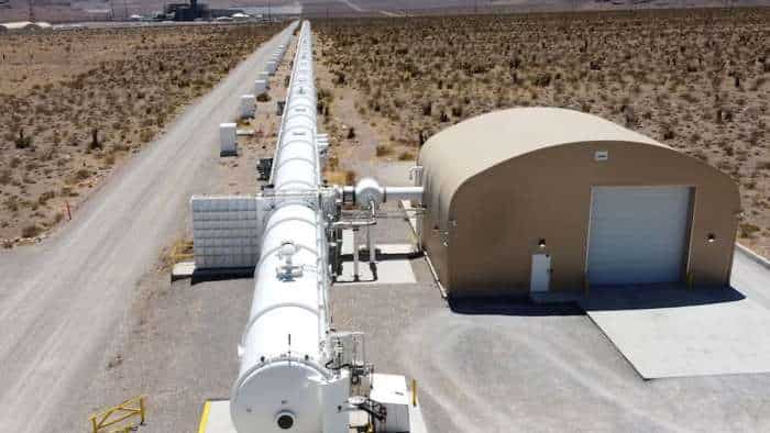 Hyperloop train how this technology will work Railway Minister Ashwani Minister Inspects