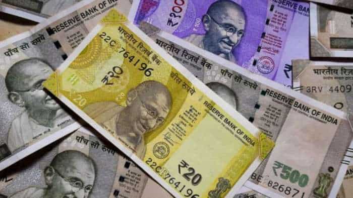 DA Hike: इस राज्य के 16 लाख सरकारी कर्मचारियों को मिल गई खुशखबरी! महंगाई भत्ते में हुआ 2% इजाफे का ऐलान DA Hike uttar pradesh government announced 2 pc dearness allowance from jan 1 to impact 16 lakh state government employees