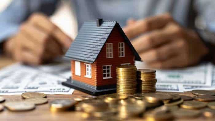 Fixed Vs Floating: फिक्स्ड रेट होम लोन या फ्लोटिंग रेट, कौन सा ऑप्शन कब आपके लिए ज्यादा फायदेमंद fixed-vs-floating-home-loan-which-is-better-pros-and-cons-which-option-should-opt