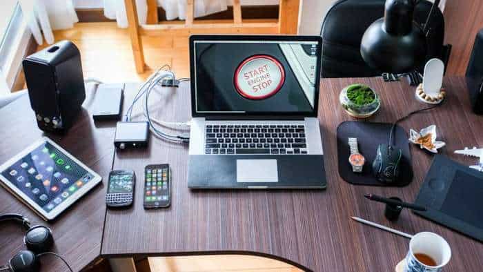 Indian Smartphone Laptop and electronic industry will get boost from Ongoing US China Tariff war