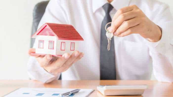  मकान मालिक दिमाग में बैठा लें ये 'जादुई' फॉर्मूला- किराए से सालों-साल होती रहेगी बंपर कमाई! एक्सपर्ट भी मानते हैं लोहा 