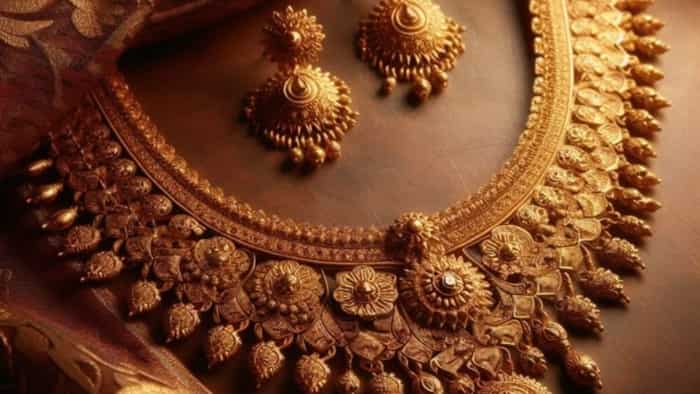 लाइफ टाइम हाई पर पहुंचा गोल्ड, एक दिन में इतना महंगा हो गया सोना, जानें ताजा भाव Gold Rate Today life time high Mcx latest price for silver and international market update