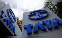  Tata Motors Share Price: कमाल है! शेयर की सुस्ती से परेशान थे तो खुश हो जाइए- 3 ब्रोकरेज ने बढ़ा दिए टारगेट 