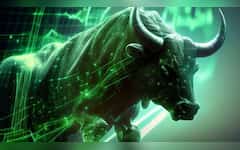  2 Stocks सरपट भागने को तैयार, 2 महीने में ताबड़तोड़ कमाई का मिल सकता है मौका 