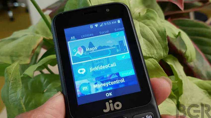 यहां मात्र 95 रुपये में मिल रहा है JioPhone, 6 महीनों के लिए फ्री मिलेगा अनलिमिटेड कॉलिंग और डाटा