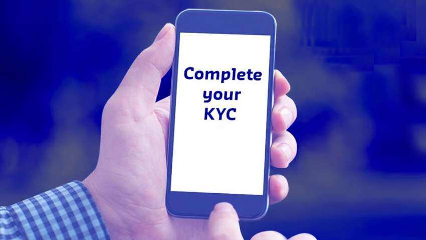 मोबाइल ग्राहकों पर सरकार नहीं डालेगी दबाव, चाहें तो करा सकते हैं दोबारा KYC