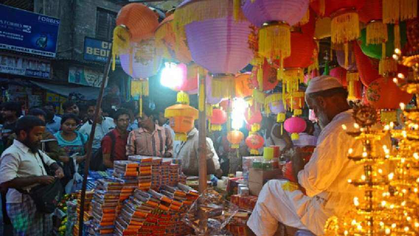 इस फेस्टिव सीजन में घर लाएं लक्ष्मी, छोटे बिजनेस से कमा सकते हैं लाखों रुपये