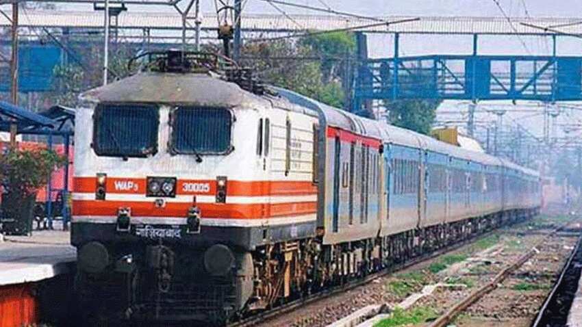 indian railway ने रद्द की 200 से अधिक रेलगाड़ियां, घर से निकलने के पहले अपनी गाड़ी की स्थिति जरूर जांचेंं 