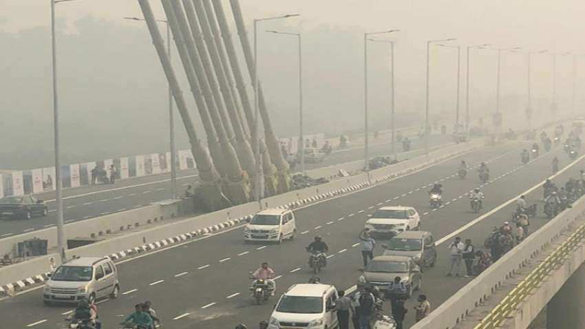 शुरू हुआ सिग्नेचर ब्रिज पर यातायात का परिचालन, बड़ी संख्या में लोग पहुंच कर देख रहे हैं नजारा