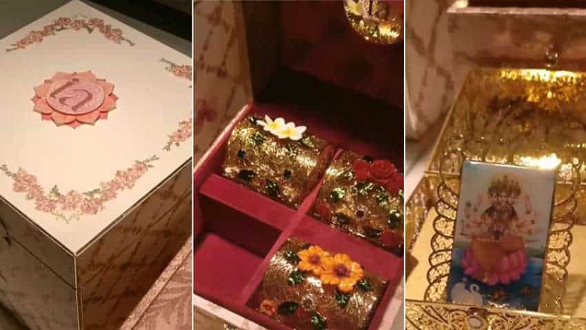 सामने आया देश के सबसे बड़े उद्योगपति की बेटी ईशा अंबानी की शादी का कार्ड, देखें Video
