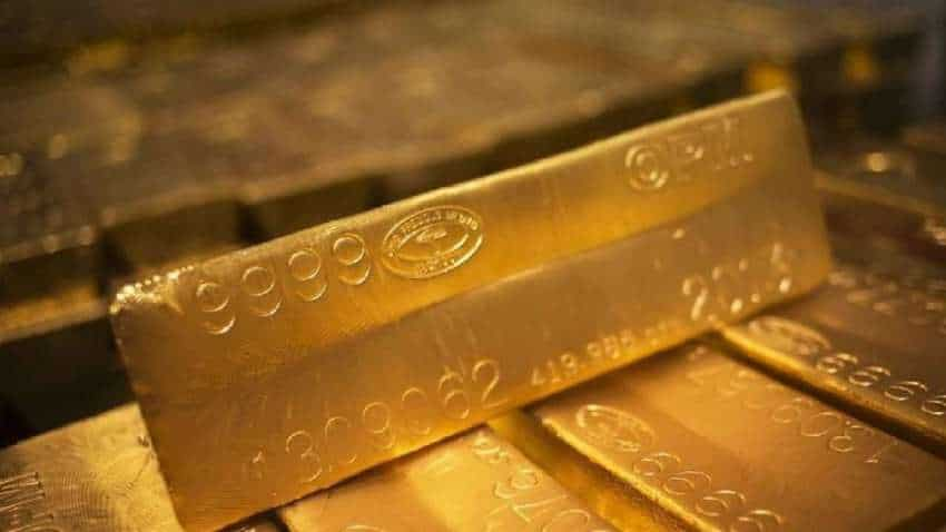 Gold Rate Today : सोने की कीमतों में आई भारी गिरावट, चांदी की चमक भी पड़ी फीकी