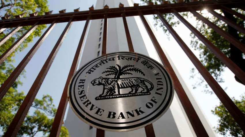 RBI की आज की बैठक में खत्म हो सकता है सरकार से टकराव, ये लोग लेंगे बैठक में हिस्सा 