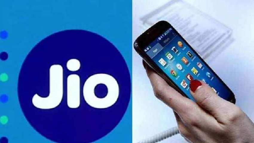 रेलवे के रूप में Jio को मिला सबसे बड़ा ग्राहक, 1 जनवरी से मुहैया कराएगा सेवाएं