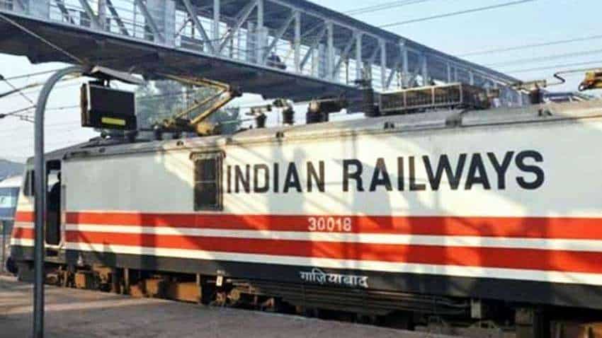 Indian Railways नौकरियां देने में विफल, आरटीआई से हुआ खुलासा, इतने लाख पद हैं खाली