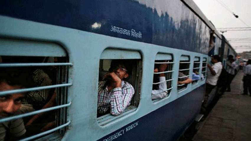 Indian railway ने यात्रियों की सुविधा के लिए बढ़ाई ये सेवा, आसान होगी यात्रा