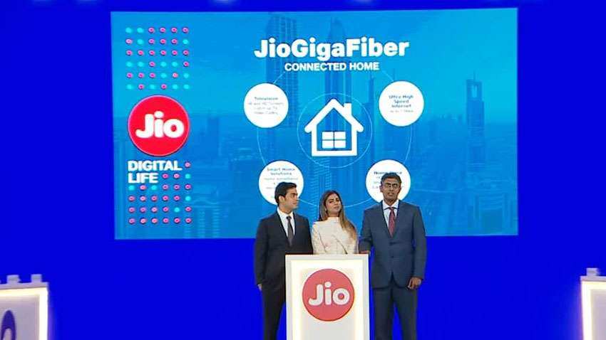 सबसे पहले किसे मिलेगी Jio Gigafiber सर्विस? 3 महीने के लिए सबकुछ होगा मुफ्त