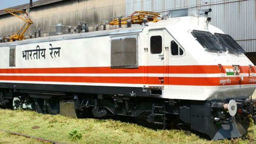 Indian Railways ने रद्द कीं 370 से अधिक रेलगाड़ियां कहीं इसमें आपकी ट्रेन तो नहीं