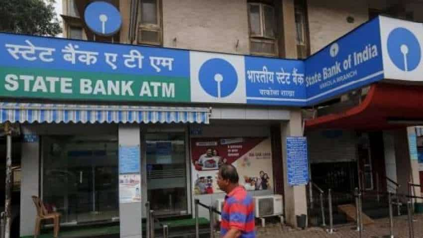 SBI की बैंकिंग सर्विस से शिकायत है तो कर्मचारियों से लड़ें नहीं, करें ये उपाए