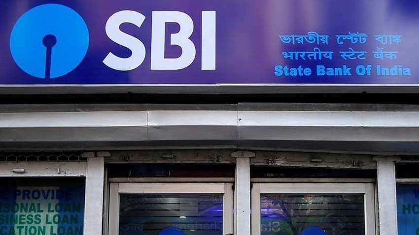 SBI 1 मई से कर रहा है बड़ा बदलाव, इन बचत खातों पर घट जाएगी ब्याज दर