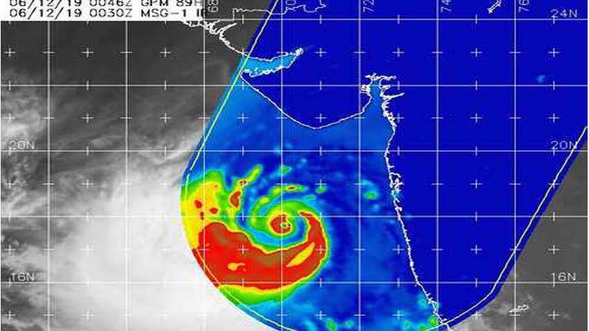 चक्रवाती तूफान 'वायु' आज दोपहर को टकराएगा गुजरात से, 140 किमी की स्पीड से चलेंगी हवाएं 