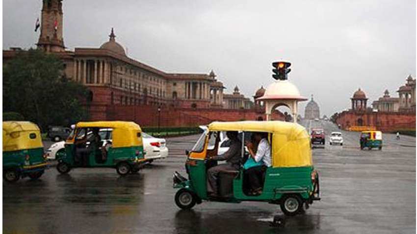 दिल्ली में आज से महंगा हुआ ऑटो किराया, ट्रैफिक जाम में फंसने पर भी देने होंगे ज्यादा पैसे