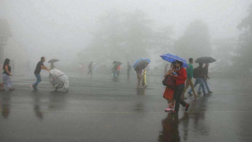 मॉनसून: मध्य प्रदेश और महाराष्ट्र में मूसलाधार बारिश का अनुमान, कुछ इलाकों में बाढ़ की आशंका