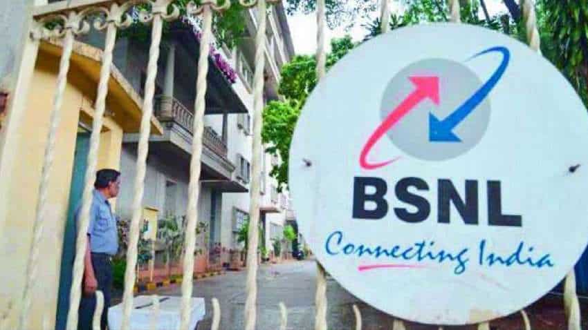 BSNL-MTNL के कर्मचारियों पर मंडरा रहा नौकरी जाने का खतरा, VRS दे सकती है सरकार