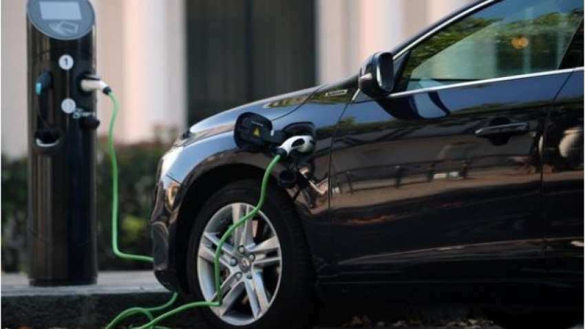 इलेक्ट्रिक गाड़ियां बनाने वालों ने GST में कमी का किया स्वागत, बिक्री बढ़ने की उम्मीद