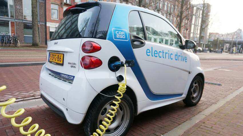 भारत में Electric Vehicles बनाने के लिए विदेशी कंपनियों को न्योता, चीन ने बढ़ाया कदम