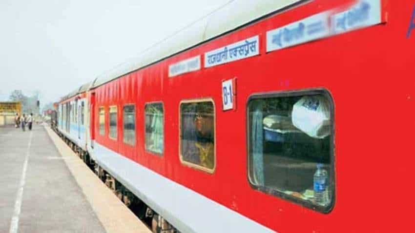 मुंबई राजधानी में लगाए गए दो फौलादी इंजन, इस तकनीक से जल्द पहुंचाएगी ट्रेन 