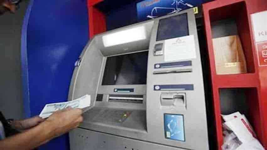बड़ी खबर: ATM से 10 हजार रुपए निकालने के लिए चाहिए होगा OTP, बैंक ने बदला नियम