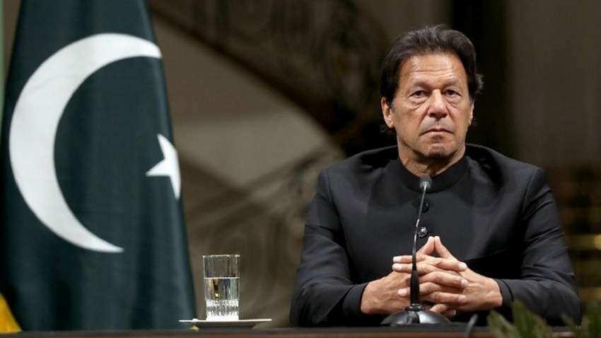 पाकिस्तानी PM इमरान खान हुए 'पॉवर लेस'! दफ्तर की बिजली काटने का नोटिस मिला