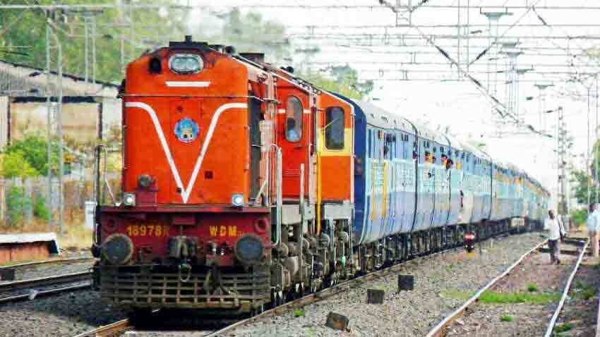 Indian Railways ने आज कैंसिल कीं 287 ट्रेनें, सफर से पहले यहां चेक करें स्टेट्स