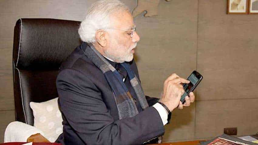 कौन सा मोबाइल और सिम कार्ड इस्तेमाल करते हैं देश के PM नरेंद्र मोदी? जानिए