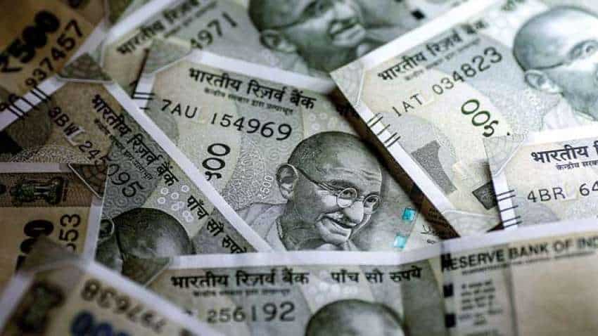 7वां वेतन आयोग : केंद्र सरकार अपने हजारों कर्मचारियों को देगी 9000 रुपए बोनस
