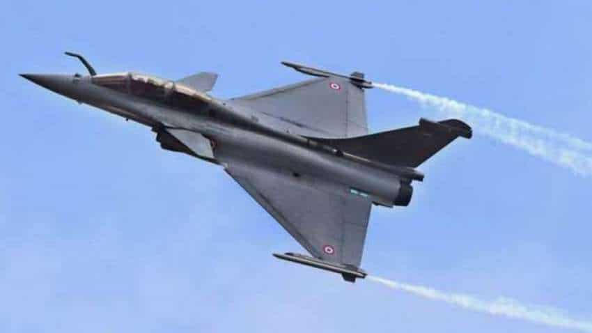 Indian Air Force को आज मिलेगा ये बेहतरीन लड़ाकू विमान, रक्षा मंत्री करेंगे शस्त्र पूजा