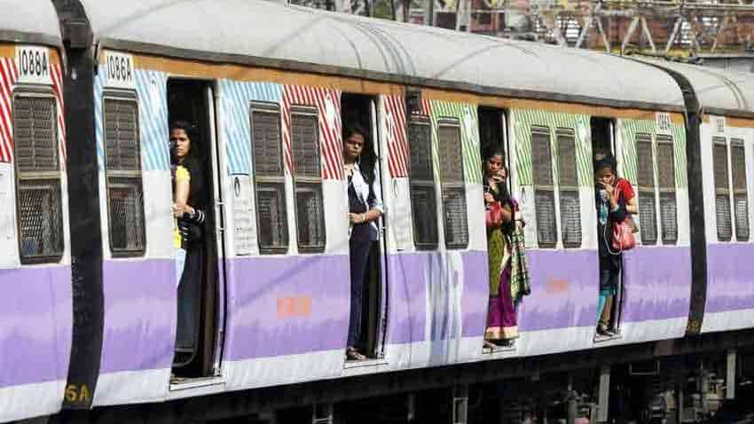इंडियन रेलवे ने आज रद्द कीं 265 ट्रेन, मुसाफिरों को मिलेगा टिकट का पूरा रिफंड