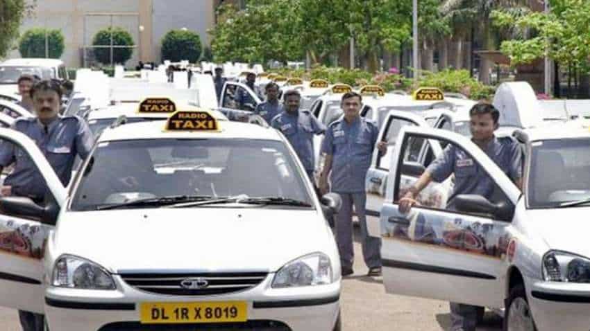 दिवाली के पहले टैक्सी चालकों को मिला बड़ा तोहफा, माफ हुई हर फीस 