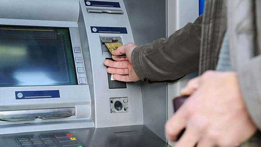 ATM से पैसा निकालते वक्त ध्यान रखें ये बातें, नहीं तो खाली हो जाएगा आपका बैंक अकाउंट