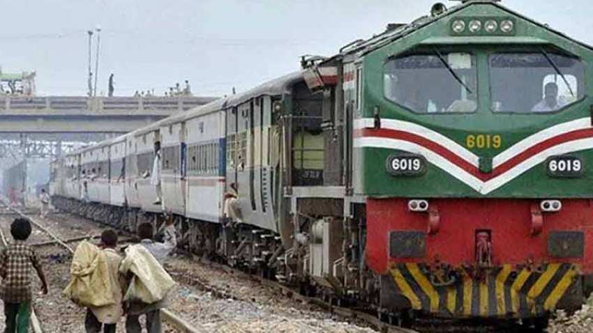 पाकिस्तान की बढ़ी मुश्किल, इस रेल हादसे में मरे यात्रियों की होगी DNA जांच 