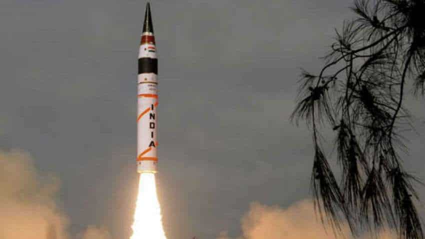 भारत ने AGNI -2 मिसाइल का रात में किया सफल परीक्षण, दुश्मनों की उड़ी नींद