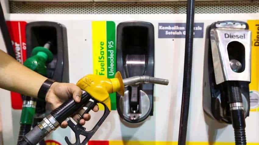 पेट्रोल पंप खोलना हुआ आसान, मोदी सरकार की नई पॉलिसी का उठाएं फायदा